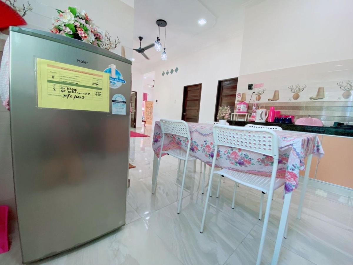 Hellokitty House - Unit 1 Villa Kuala Terengganu Exterior photo