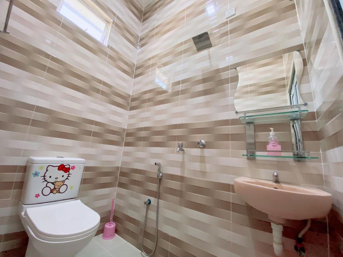 Hellokitty House - Unit 1 Villa Kuala Terengganu Exterior photo
